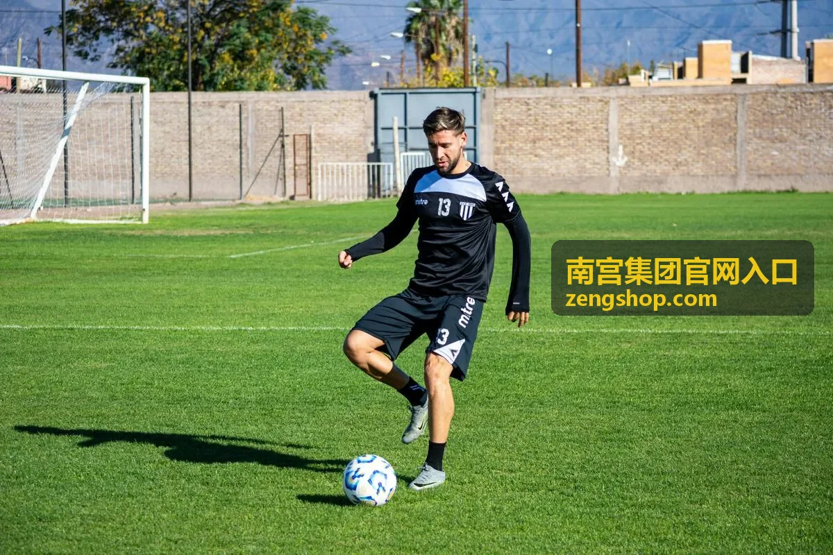 南宫集团官网入口活动集中办理现场